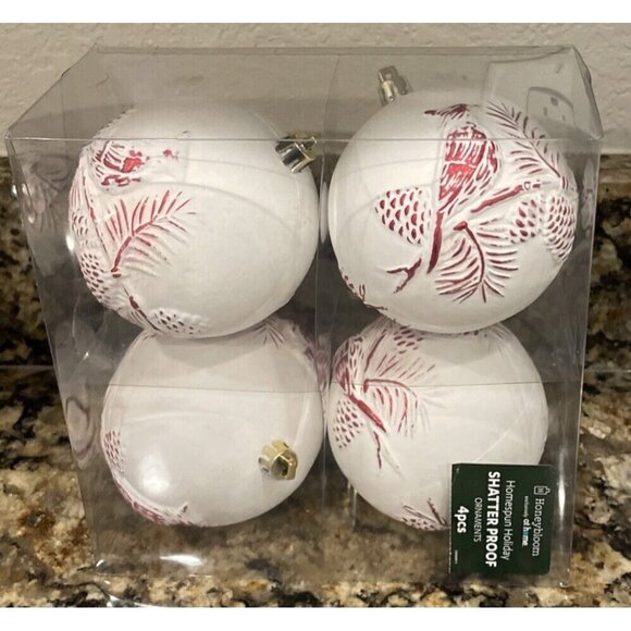 Cardinal Red Bird Pinecone Branch Round Ball Holiday Ornament NEW 4 Piece Rustic - Picture 1 of 4